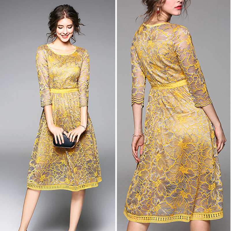 เดรสสั้นยาวคลุมขาวคอกลมสีเหลืองแต่งลายลูกไม้ที่เอวและชายกระโปรงแขนยาวสามส่วน งานมีซับใน ซิปหลังอย่างดี รุ่นนี้ขายดีสุดๆ M