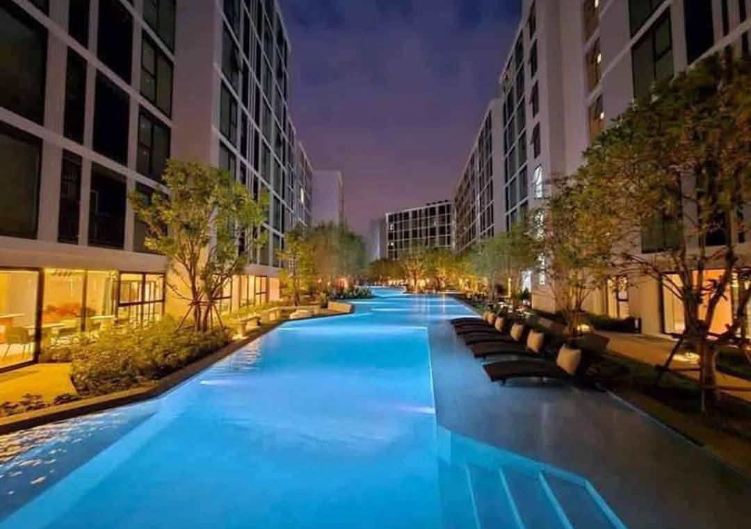 โซนพื้นที่ MRT ศรีนุช สายสีเหลือง ให้เช่าห้องแบบ Studio 1ห้องน้ำ คอนโด Atmoz Oasis Onnut (แอทโมซ โอเอซิส อ่อนนุช) Low Rise ขนาดห้อง 25 ตรม. ชั้น ตึก E