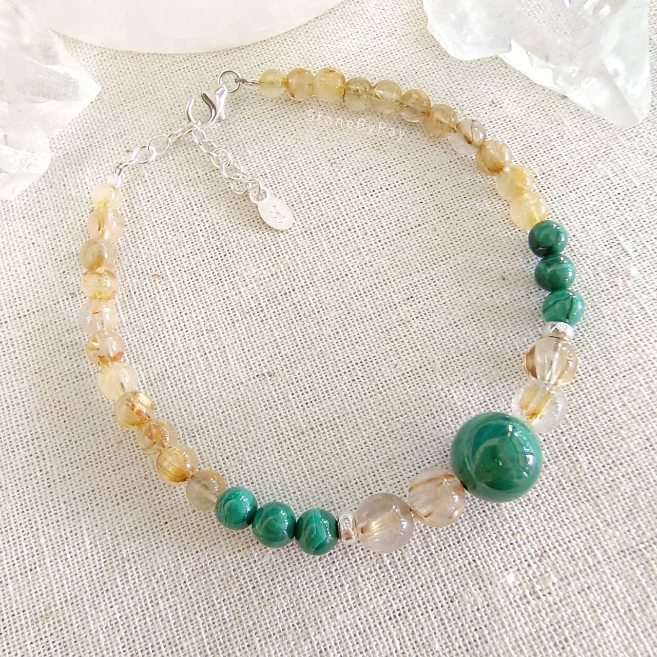 สร้อยข้อมือเงินหินมาลาไคต์กับไหมทอง Malachite