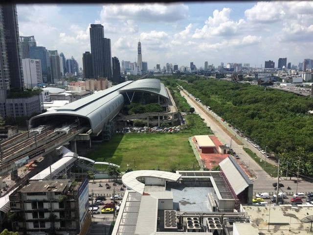 ให้เช่า Life Asoke (ไลฟ์ อโศก) 1ห้องนอนวิวสวนมักกะสัน