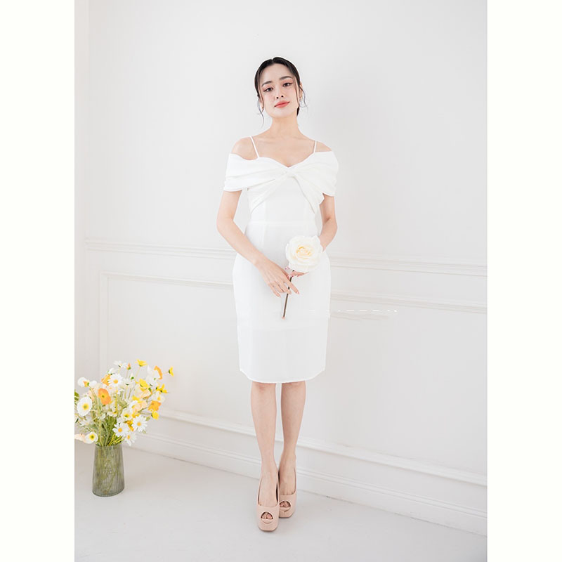 kudapy เดรสสั้นสีโอวัลติน/สีน้ำตาล/สีขาว ชุดออกงาน ดีเทลโบว์สอดแขน รุ่นนี้เรียบหรู ลุคคุณหนู น่ารักมากก สาวๆที่อยากพรางช่วงต้นแขน