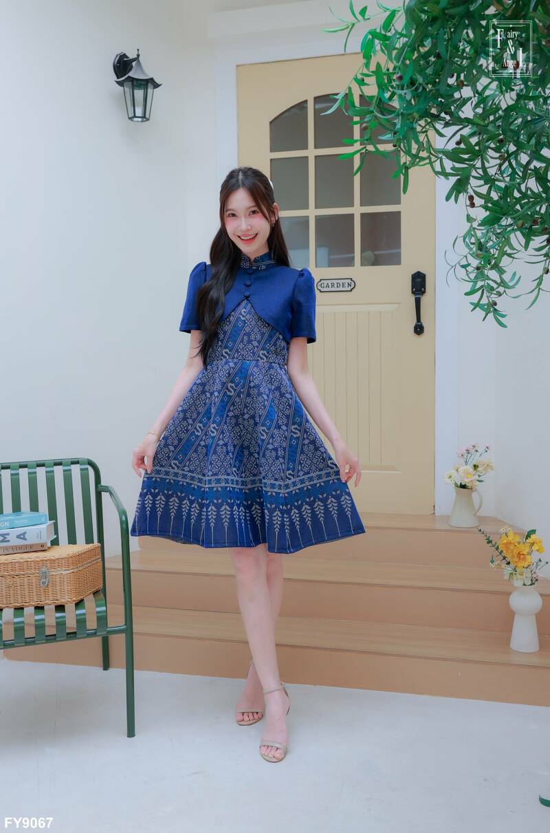 kudapy เดรสสั้น ผ้าไทยมัดหมี่ลายเอส แต่งกระดุมหน้า ใส่ออกงานสวยดูดี