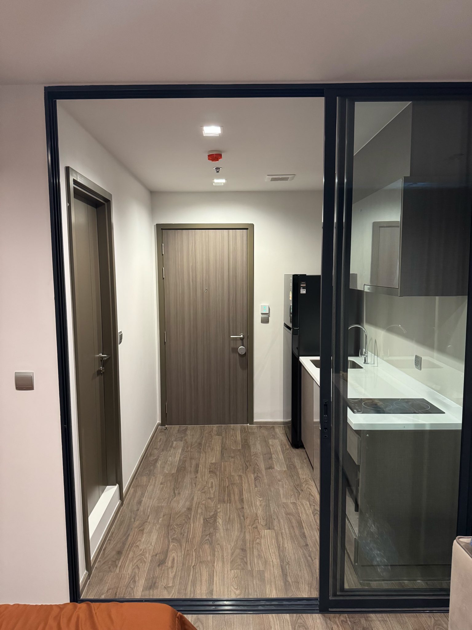 High Rise โซนพื้นที่ BTSห้าแยกลาดพร้าว ให้เช่าห้องแบบ Studio 1ห้องน้ำ 1ครัวปิด คอนโด Life Ladprao Valley (ไลฟ์ ลาดพร้าว แวลลีย์) ขนาดห้อง 29 ตรม. ชั้น 41