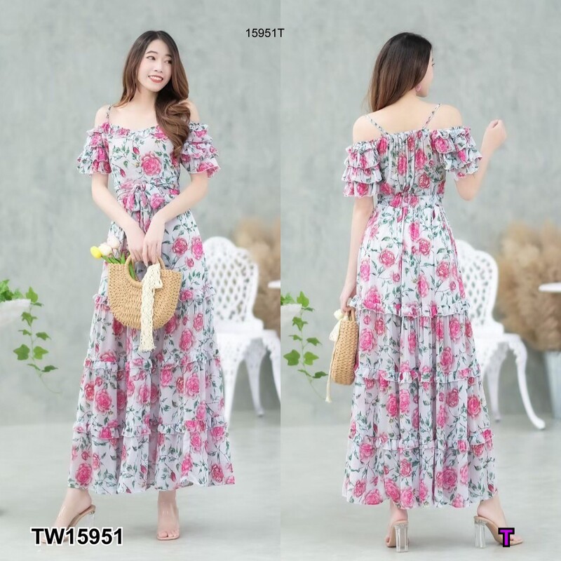 kudapy แม็กซี่เดรสสีขาว ดำ เขียว เทา สายเดี่ยวเว้าไหล่ แขนระบายชั้น ผ้าชีฟองลายดอกไม้ มีซับใน เนื้อผ้าทิ้งตัวสวย