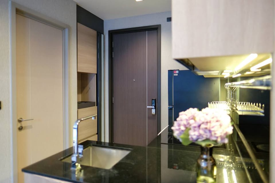 ปล่อยเช่า The LINE Asoke - Ratchada (เดอะ ไลน์ อโศก - รัชดา) - โซนพื้นที่ MRT พระราม9 1ห้องนอน 1ห้องน้ำ - ขนาดห้อง 35 ตรม. ชั้น 6 - ให้เช่า 24,000 ต่อเดือน