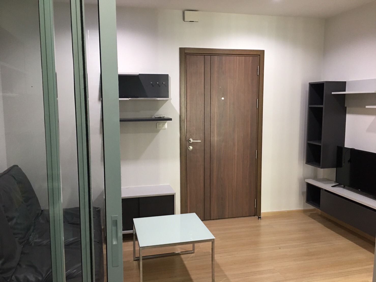 ให้เช่า เดอะ เบส แจ้งวัฒนะ ขนาด35ตรม.เฟอร์ครบชั้น12พร้อมอยู่