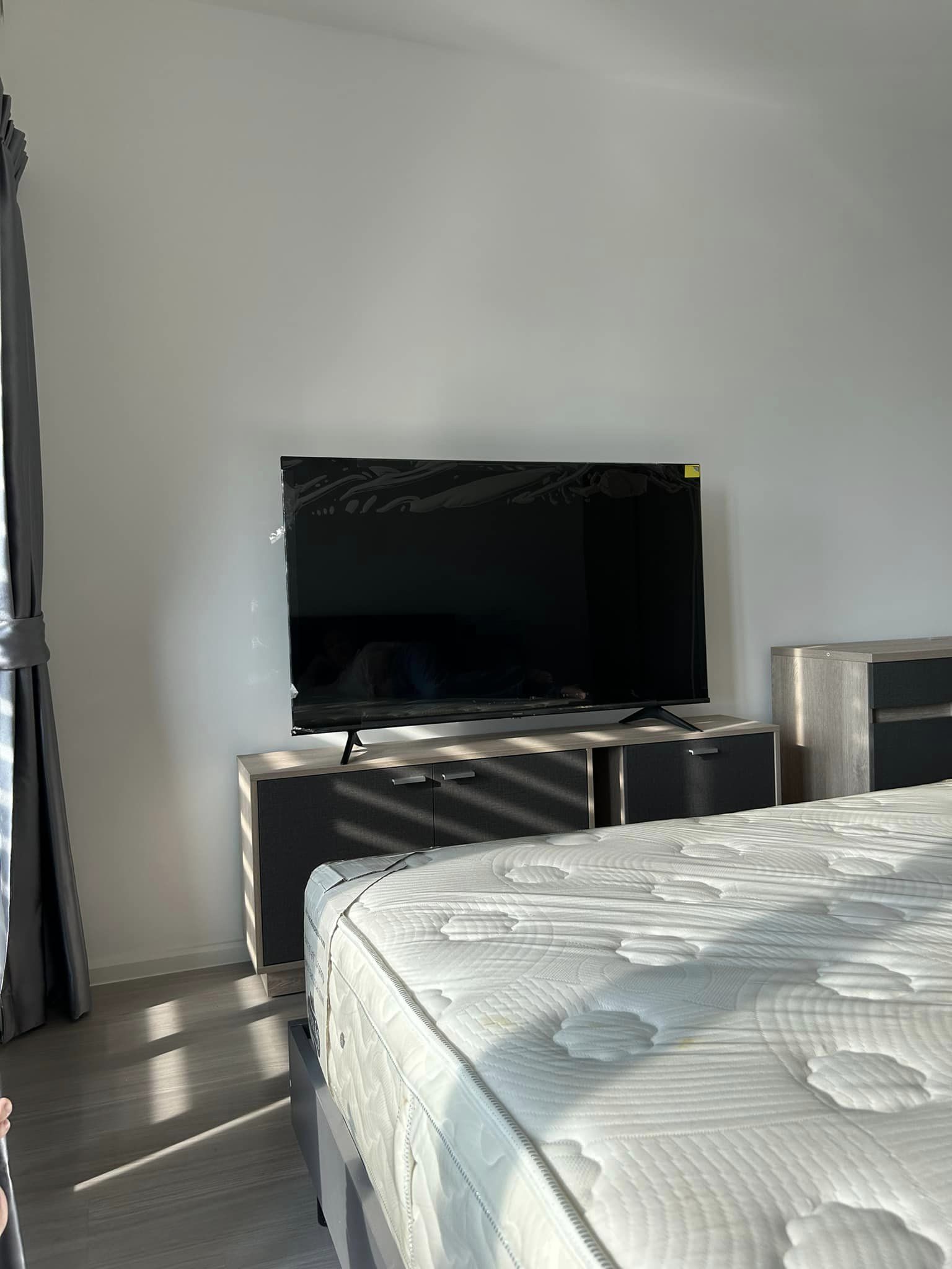 ให้เช่าคอนโด Denim Jatujak (เดนิม จตุจักร) - ห้องใหม่ยังไม่เคยปล่อยเช่าชั้นสูง - การเดินทาง: BTS หมอชิตและMRTจตุจักร - ใกล้ กรมขนส่ง ช่อง7