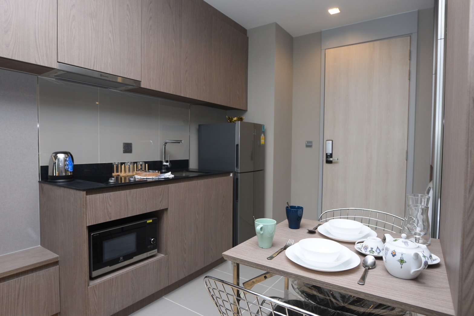 คนรักสัตว์ ต้องที่นี้เลย M Jatujak (เอ็ม จตุจักร)ให้เช่าห้องน่าอยู่มาแต่ตัวได้เลย สอบถามแอด Line ID : Smile-easy