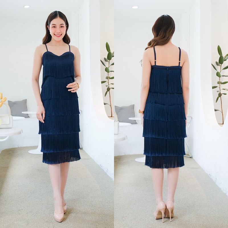 kudapy kudapy เดรสสั้นสีขาว/สีกรม/สีแดง/สีชมพู สายเดี่ยวทรงตรง ช่วงบ่าปรับไหล่ได้ เนื้อผ้าไหมญี่ปุ่น เงาลื่น ทอแน่นไม่ร่วงหลุด