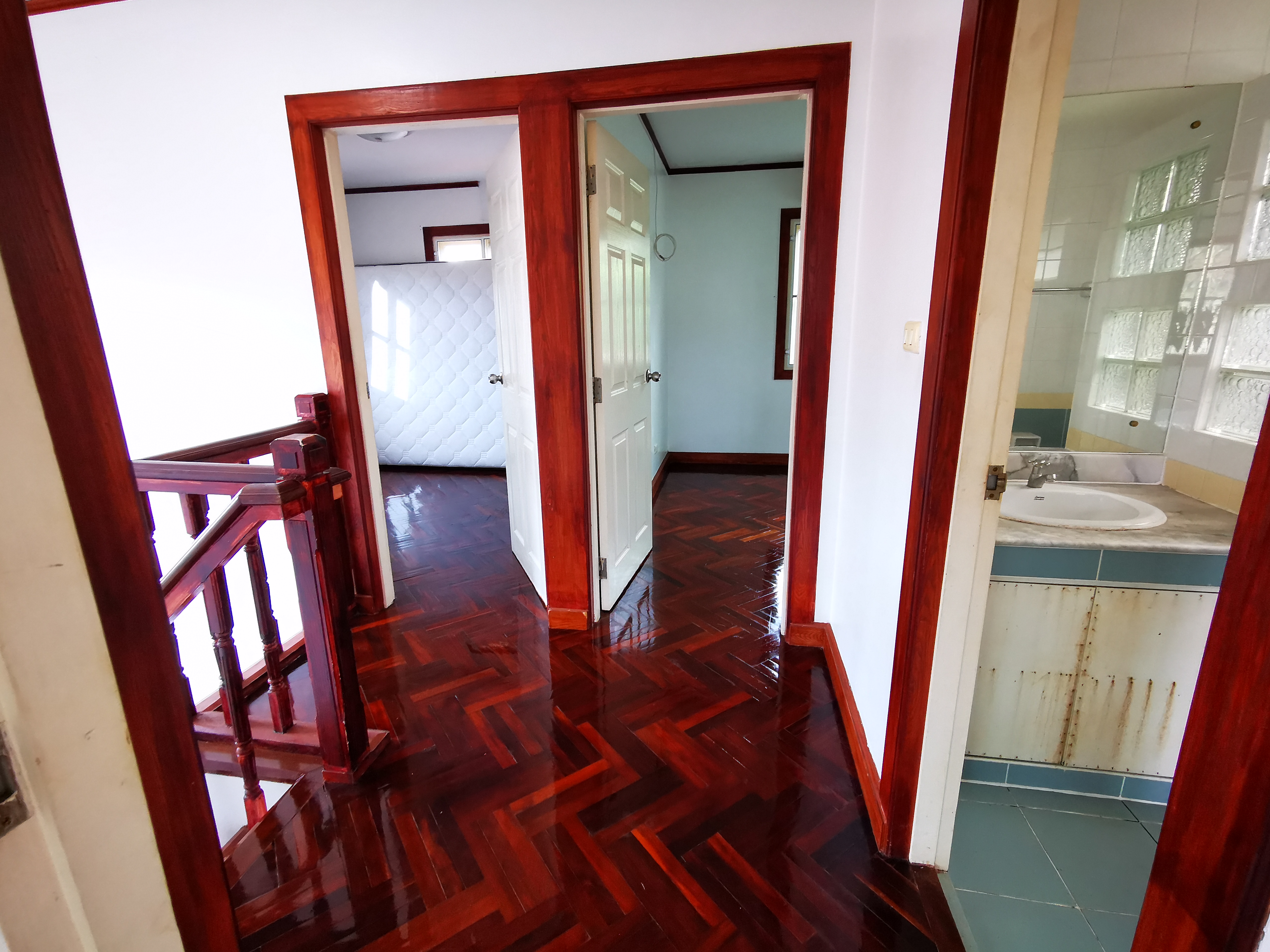 ใกล้ทะเล ใกล้ภูเขา บ้านเดี่ยว วิวภูเขา บ้าน2ชั้น 3นอน 2น้ำ สวนขนาดใหญ่ ทะเลสาบ แลนด์แอนด์เฮ้าส์ พาร์ค ภูเก็ต แลนด์ แอนด์ เฮ้าส์ พาร์ค ภูเก็ต Near Beach Near Mountain Detatched House 2 Storey Mountain Views 3 Bed 2 Bath Big Garden and Lake in common Area F