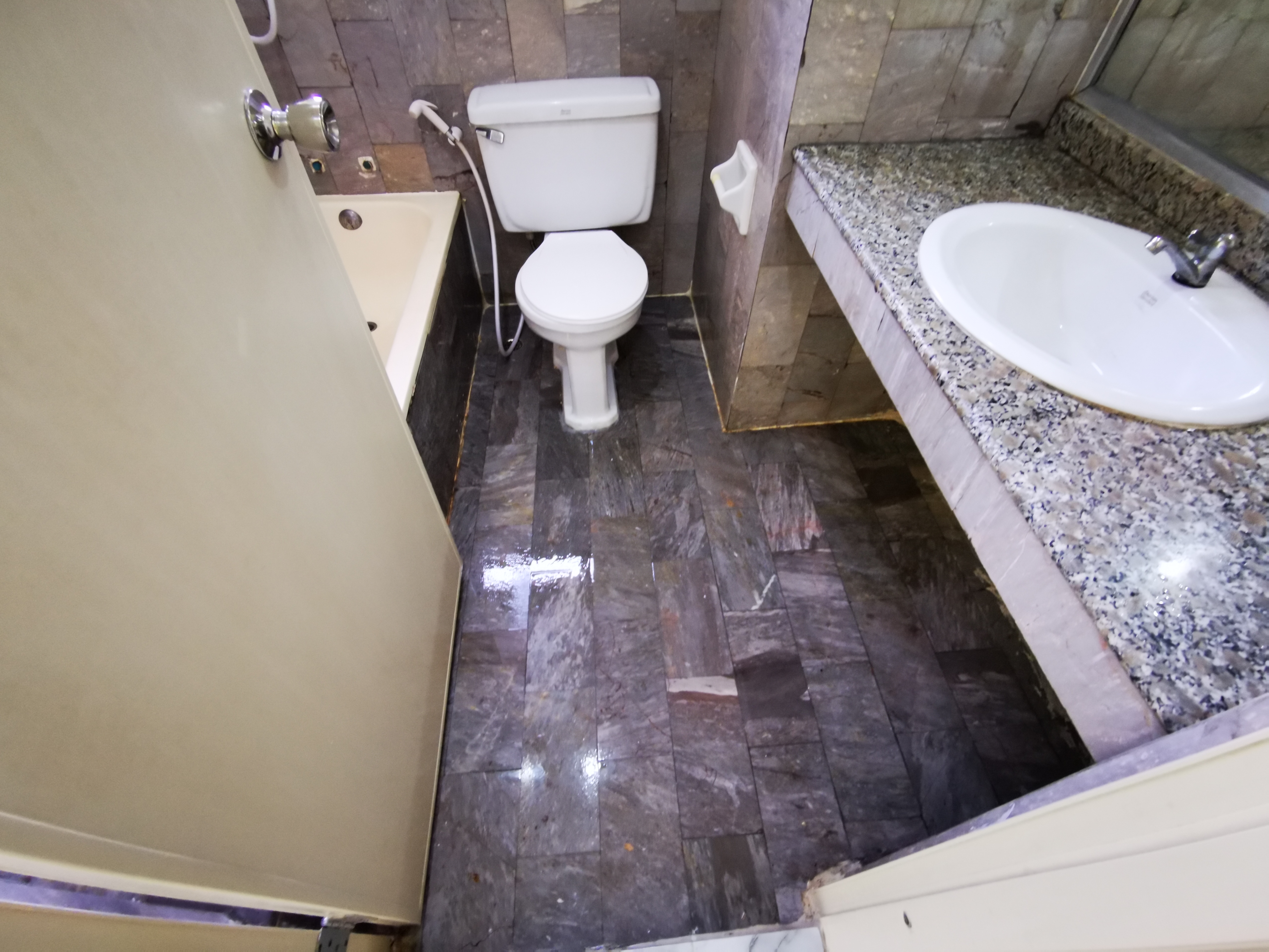 Nirun Residence 2Floor Corner 25sqm.Mega Bangna Ramkamheang2 Gemopolis 0909897810