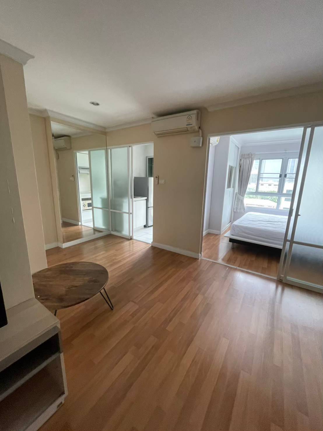 ปล่อยเช่าคอนโด Lumpini Place Rama 9-Ratchada (ลุมพินี เพลส พระราม 9-รัชดา) - 1ห้องนอน 1ห้องน้ำ 1ห้องนั่งเล่น 1ห้องครัว - ใกล้ MRT พระราม 9 - ขนาดห้อง 35 ตรม. ชั้น 7 ตึก C