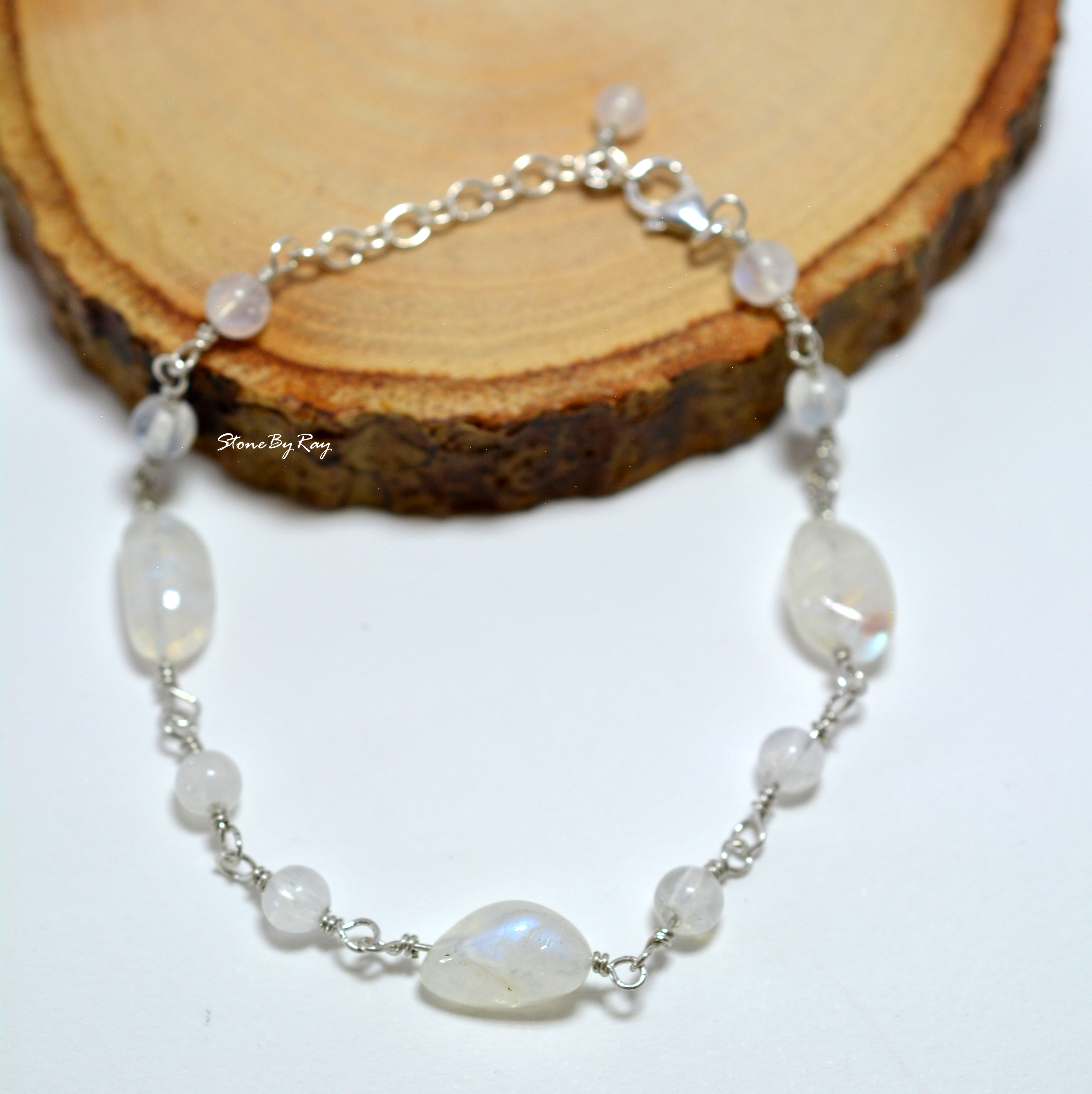 สร้อยข้อมือเงินหินมูนสโตน(Moonstone)