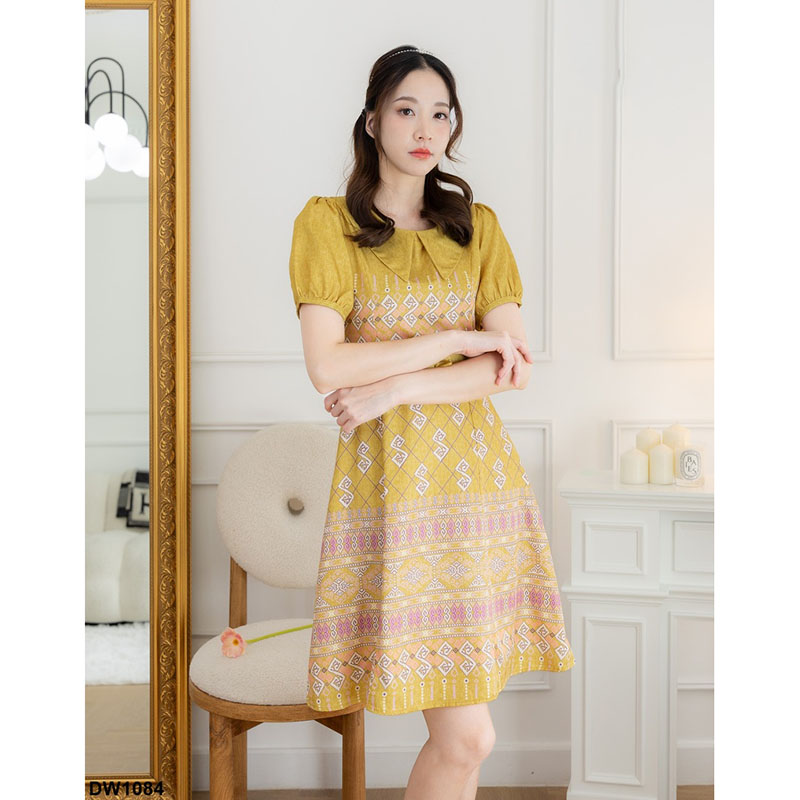 kudapy เดรสสั้นสีขาว/สีเหลือง/สีม่วงอมชมพู/สีแดง ผ้าไทยทรงบานโบว์เอว