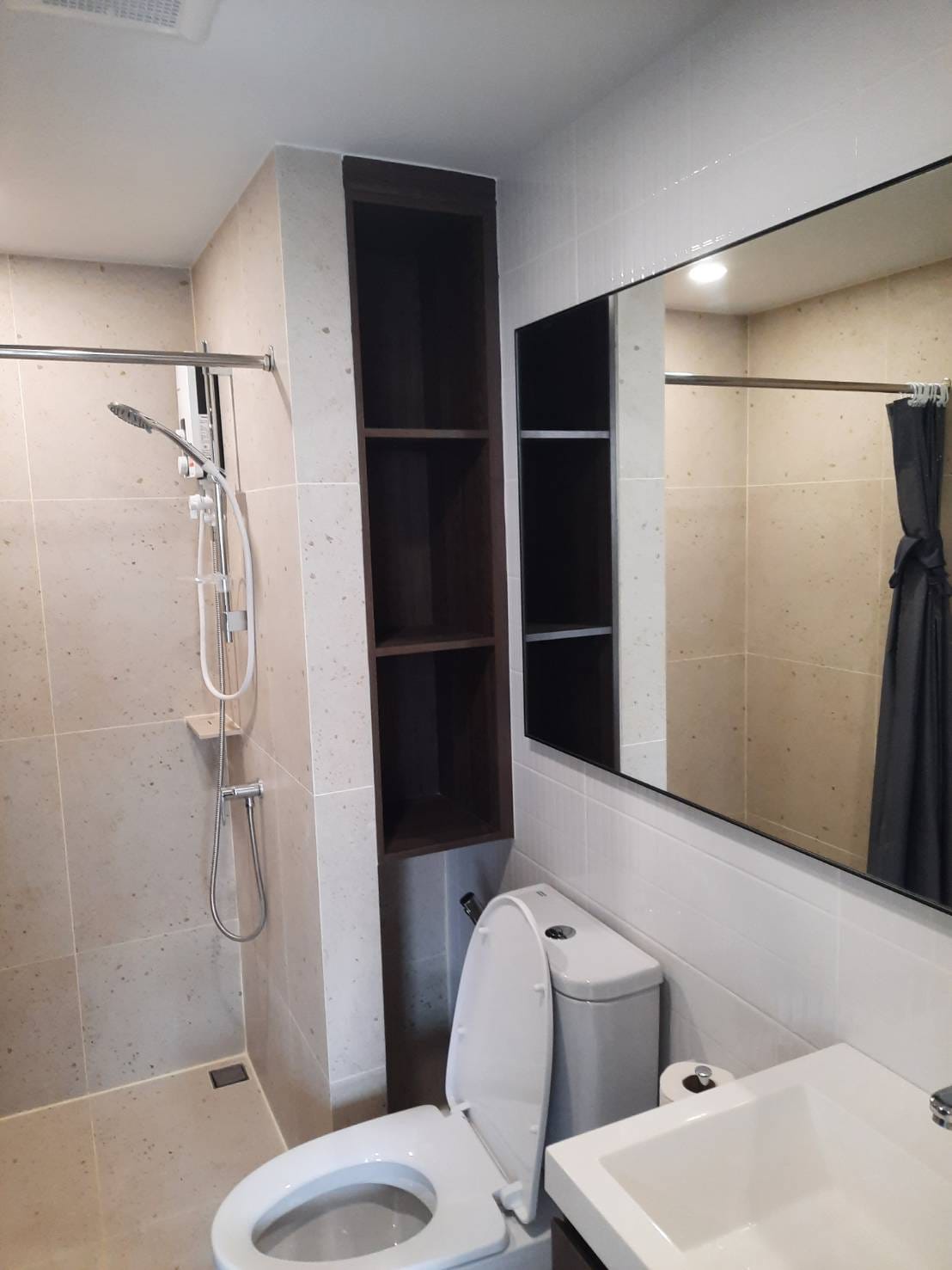 ปล่อยเช่าคอนโด นิว ครอส คูคต สเตชัน (Nue Cross Khu Khot Station) - ห้องใหม่แกะกล่องเฟอร์เครื่องใช้ไฟฟ้าครบครั้น - การเดินทาง: ใกล้ BTS คูคต