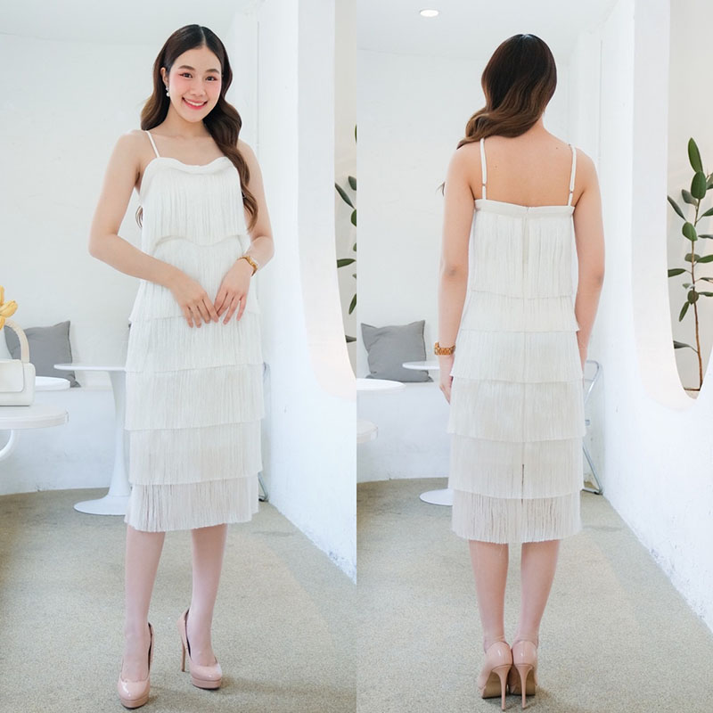 kudapy kudapy เดรสสั้นสีขาว/สีกรม/สีแดง/สีชมพู สายเดี่ยวทรงตรง ช่วงบ่าปรับไหล่ได้ เนื้อผ้าไหมญี่ปุ่น เงาลื่น ทอแน่นไม่ร่วงหลุด