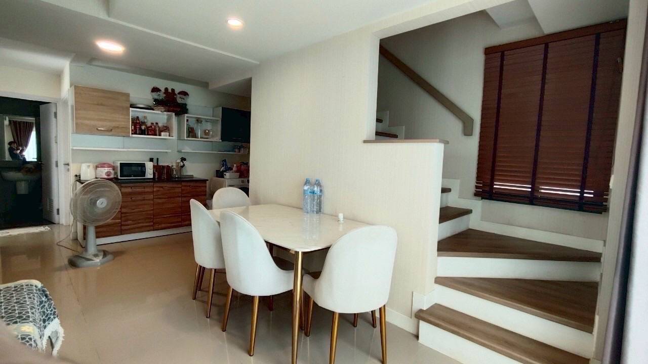 ขายด่วนขาดทุนบ้านแฝด (ห้องริม) เดอะแพลนท์ รังสิต อเวนิว (The Plant Rangsit Avenue) โซนพื้นที่ ซอย รังสิต-นครนายก 65 (คลอง2)