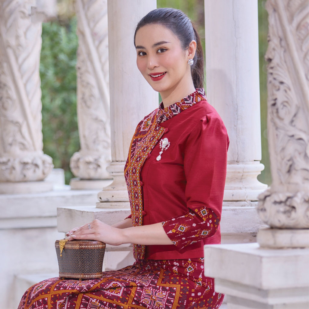 kudapy ชุดผ้าไทย เสื้อผ้าไหม ผ้าถุง ชุดออกงาน ไปวัด ชุดทำบุญ เสื้อผ้าไหม แต่งด้วยผ้าฝ้าย ทอลายแพรวากาฬสินธุ์