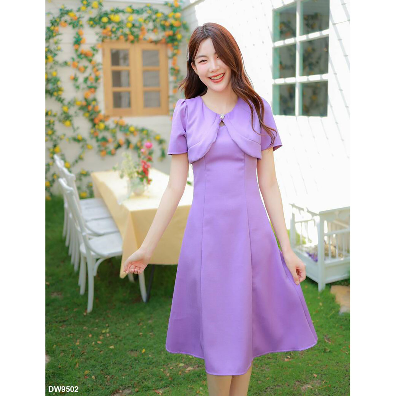 kudapy เดรสสั้น แขนสั้นคอกลมแต่งกระดุมซิปหลัง