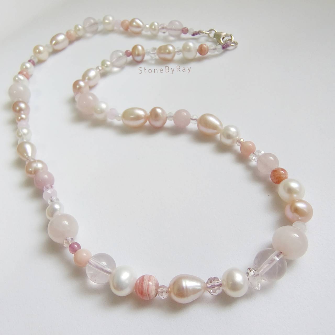 สร้อยคอหินรวมโทนสีชมพู(รวมหิน9ชนิด)