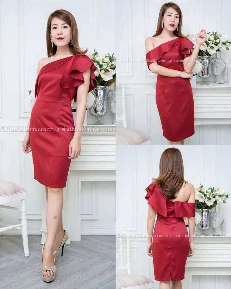 kudapy เดรสสั้นใส่ออกงานไหล่เฉียง แต่งระบายข้าง ผ้าซาร่าไม่ยืดนะคะ กปสั้นพอดีเข่า สีน้ำเงินสด,ชมพู,ฟ้า,กรมท่า,ทอง,เขียวแก่,โอวัลติน,เขียวมิ้นท์ ,แดงเลือดหมู ,ไวน์แดง, เทา,ส้มอิฐ