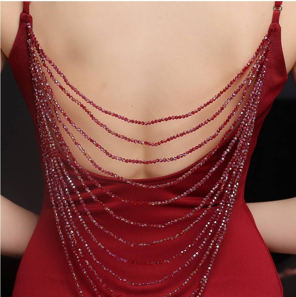 kudapy ชุดราตรียาวสายเดี่ยวเปิดหลัง สีแดง,ขาว,ดำ,ครีมทอง เดรสผ่าข้างจีบเอว ทรงเข้ารูป งานสวยจริงค่ะผ่าข้างตามแบบ