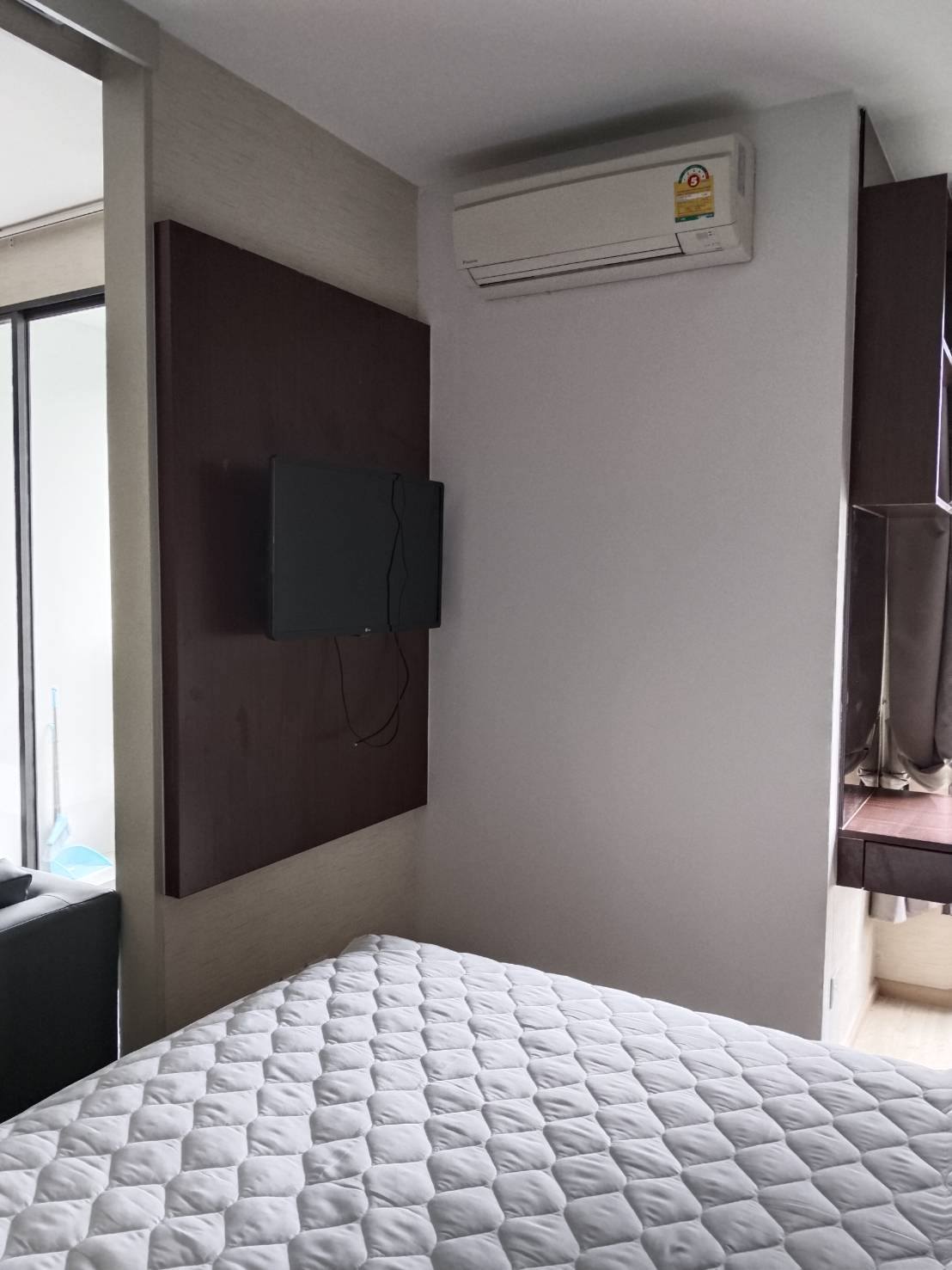 ให้เช่าคอนโด IDEO Q Ratchathewi (ไอดีโอ คิว ราชเทวี) โซนพื้นที่ BTS ราชเทวี ห้องแบบ 1ห้องนอน / 1ห้องน้ำ / โซนครัวปิด ขนาดห้อง 35 ตรม. ชั้น 12