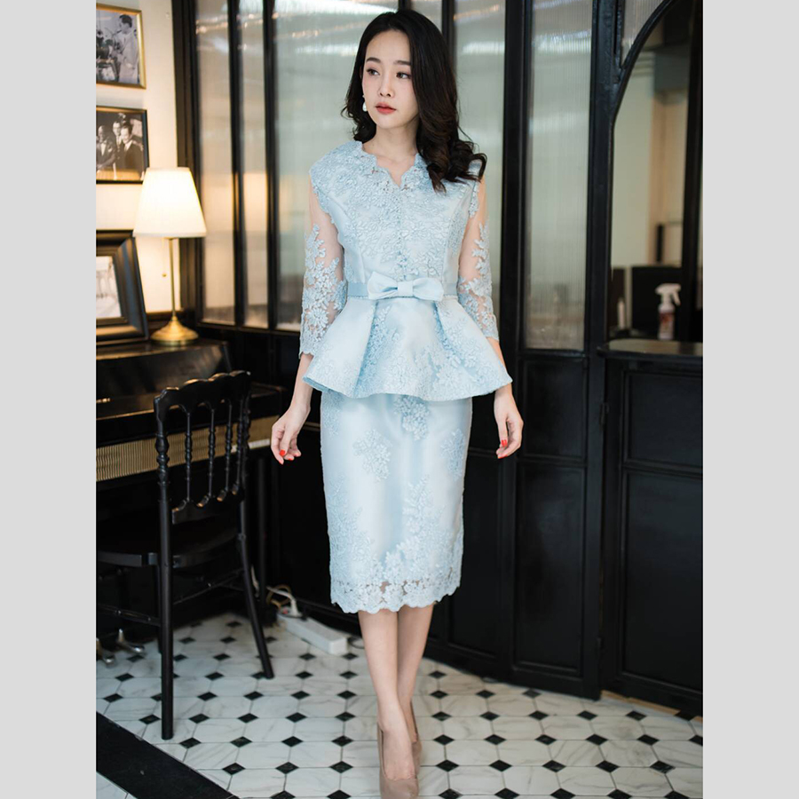 kudapy set 2 ชิ้น เสื้อลูกไม้สีฟ้า+กระดปรงทรงเอสีฟ้าเข้ารูป ชุดไปงานแต่ง งานบวช ใส่ออกงาน ทำบุญ