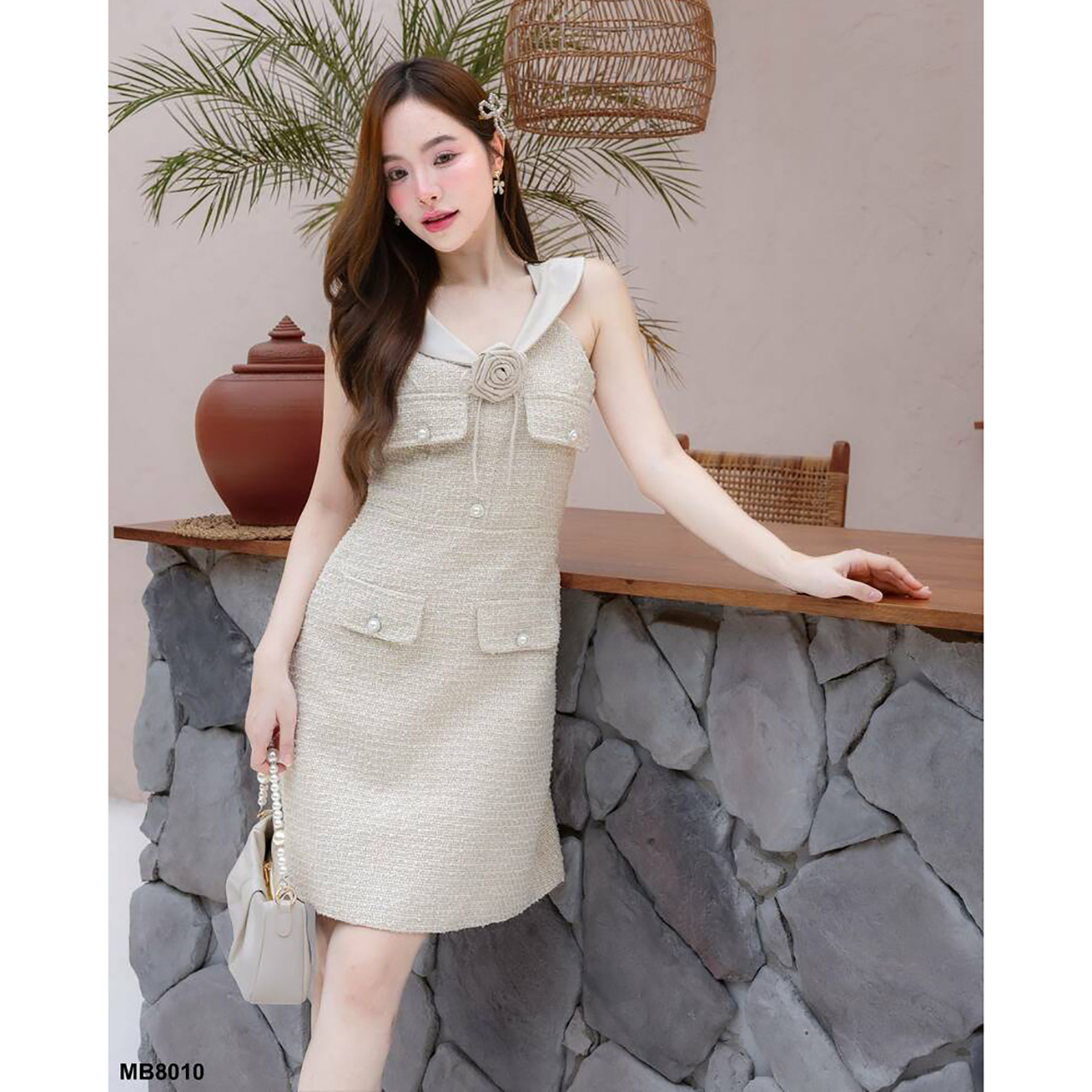 kudapy เดรสสั้นสีชมพู/สีครีม คอปกแต่งโบว์ดอกไม้ผ้าทวิต