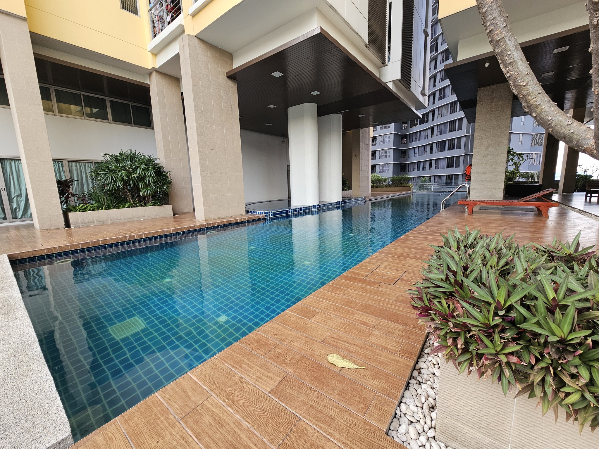 ให้เช่าห้องแบบ 2ห้องนอน 2ห้องน้ำ โซนพื้นที่ ใกล้ มศว. MRT เพชรบุรี คอนโด My Resort Bangkok (มาย รีสอร์ท แบงค์คอก) High Rise ขนาดห้อง 68 ตรม. ชั้น 34