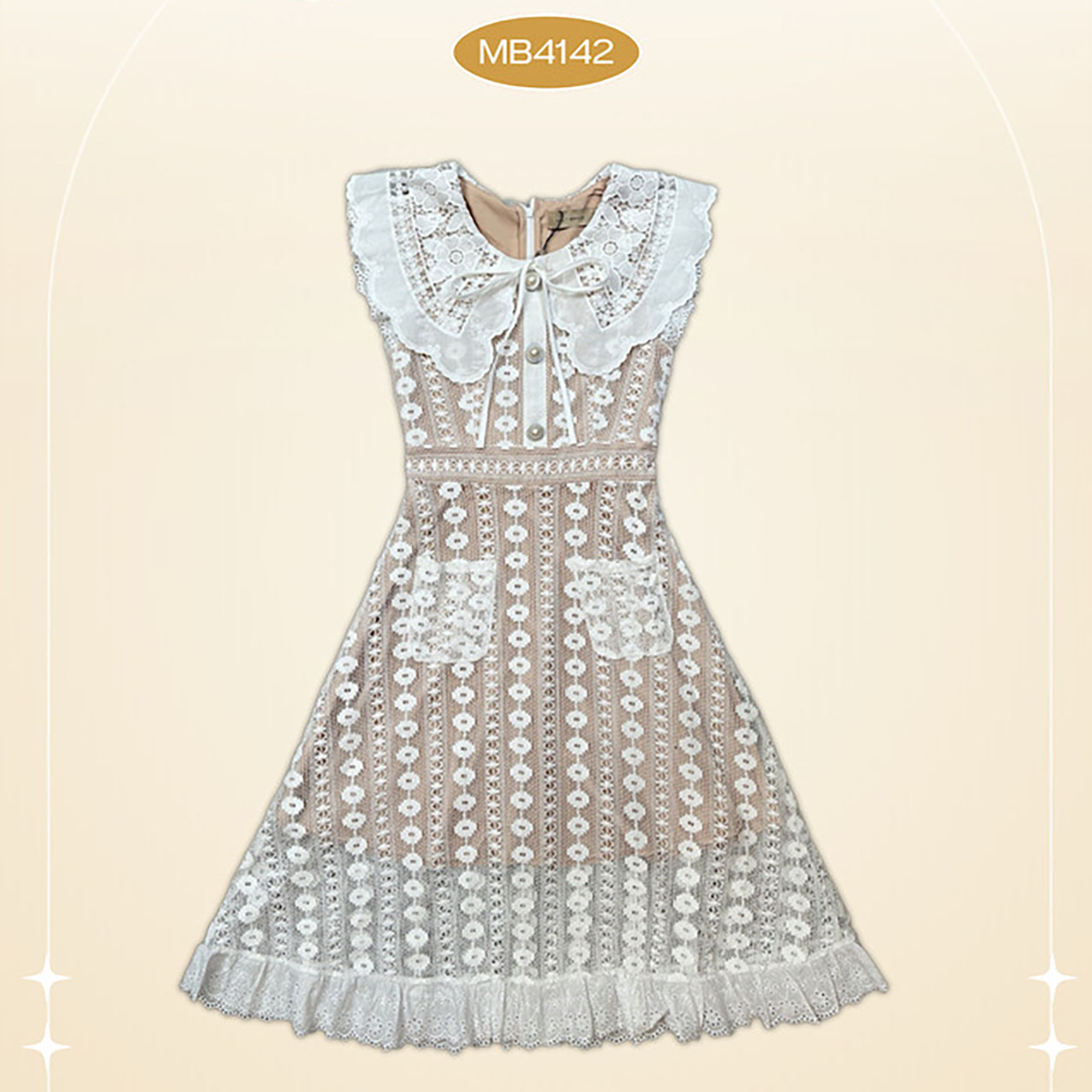 kudapy เดรสสั้นสีขาว/สีชมพู ผ้าลูกไม้ยาวคอปกฉลุ