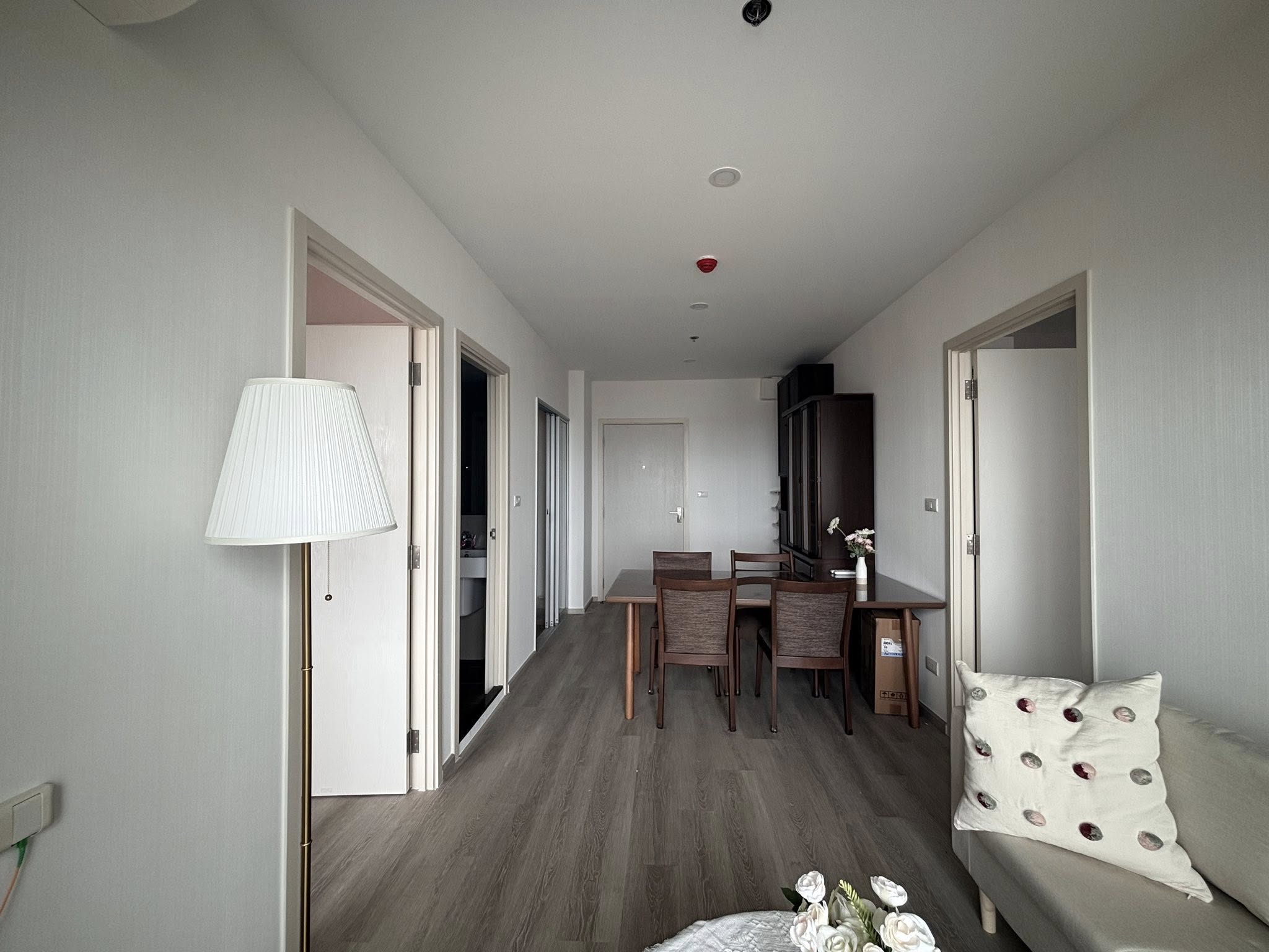 ให้เช่าคอนโด Elio Sathorn – Wutthakat (เอลลิโอ สาทร-วุฒากาศ) High Rise โซนพื้นที่ BTS วุฒากาศ 📍 ห้องแบบ 2ห้องนอน / 2ห้องน้ำ / โซนครัวปิด · ขนาดห้อง 59 ตรม. ชั้น 32