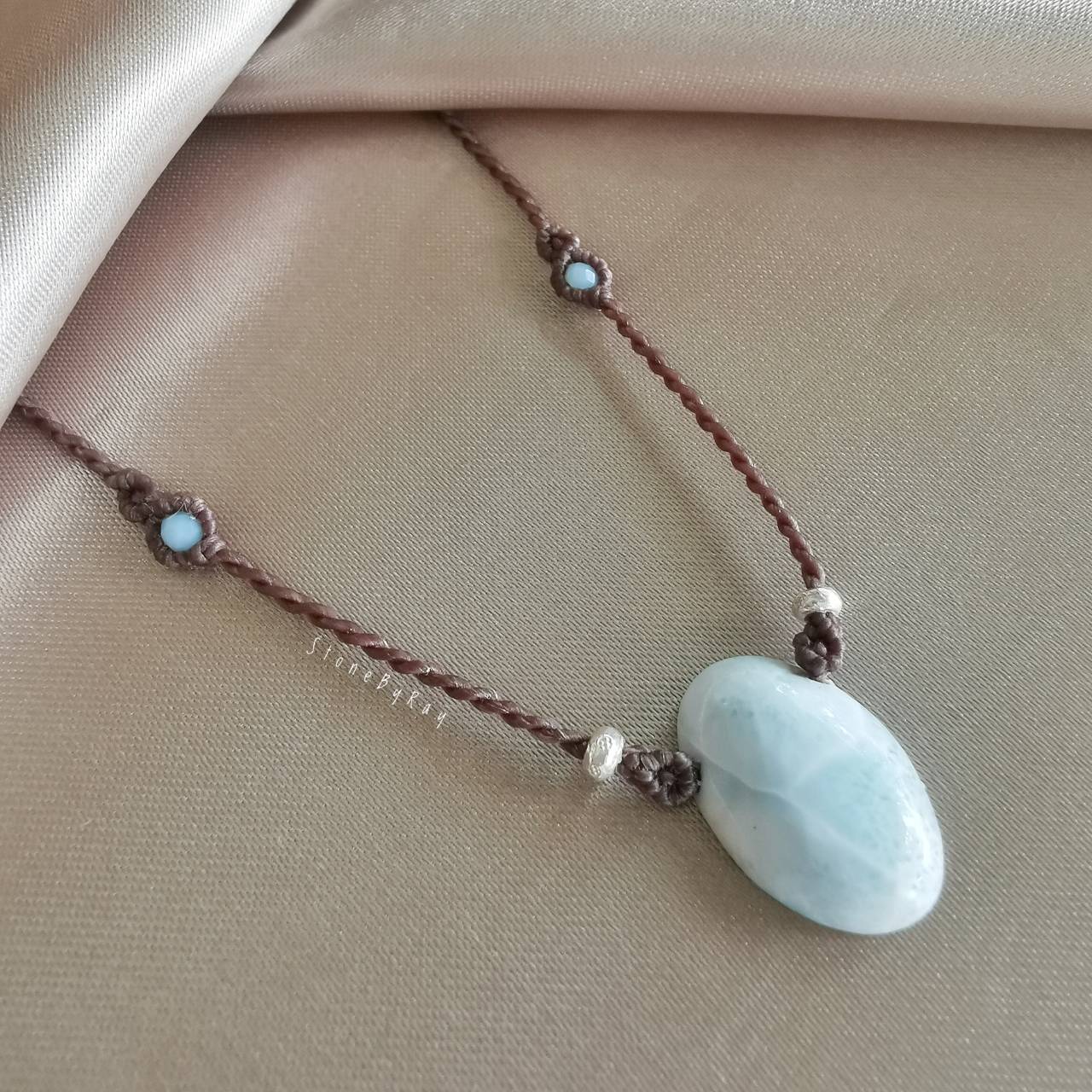 สร้อยคอเชือกถักจี้หินลาริมาร์ Larimar