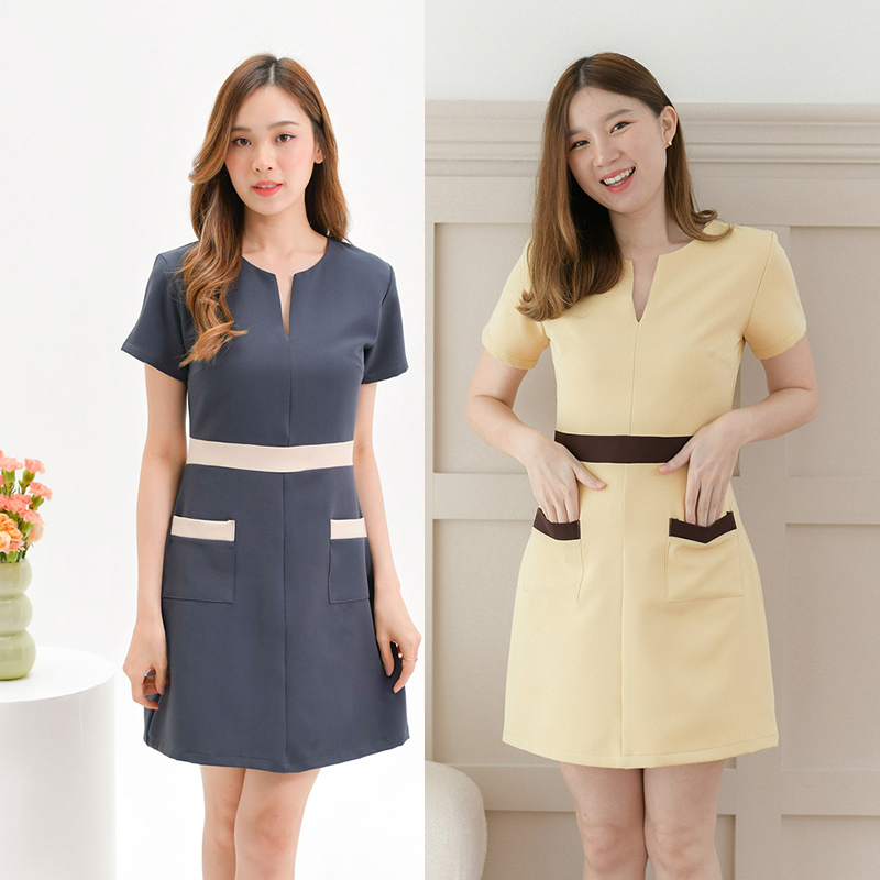 kudapy เดรสสั้นสีเทาเข้ม/สีเหลือง คอผ่า มีกระเป๋าใส่ของได้จริง คัทติ้งเล่นสีตัดต่อเอวและขอบกระเป๋า