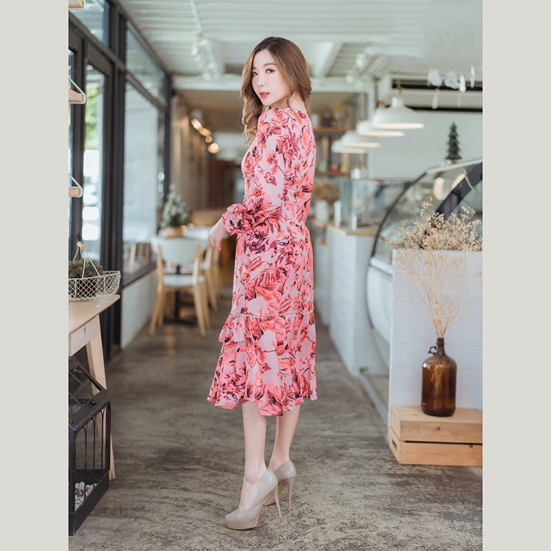 kudapyเดรสสั้นสีชมพู/ม่วง แขนยาวลายดอกไม้สวยดูดีน่ารัมากๆ