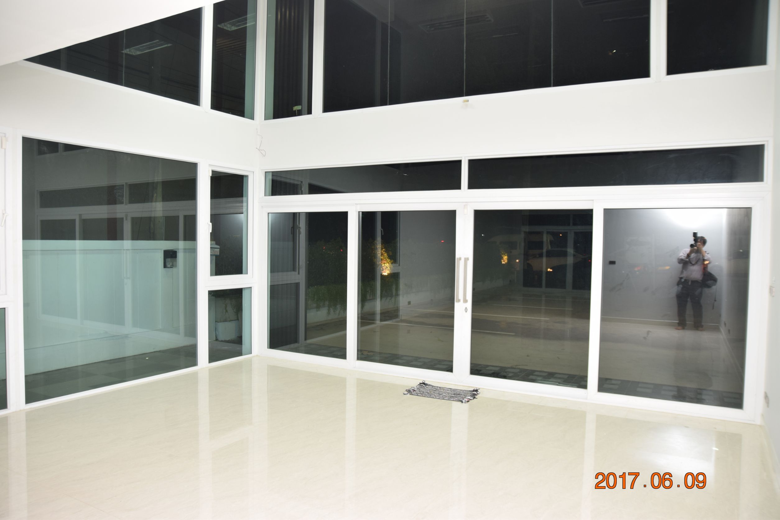 ขาย The Front ร่มเกล้าสุวรรณภูมิอาคารพาณิชย์3ชั้นรูปแบบทันสมัยทำเลโดดเด่นติดถนนร่มเกล้า หน้าสนามบินสุวรรณภูมิ