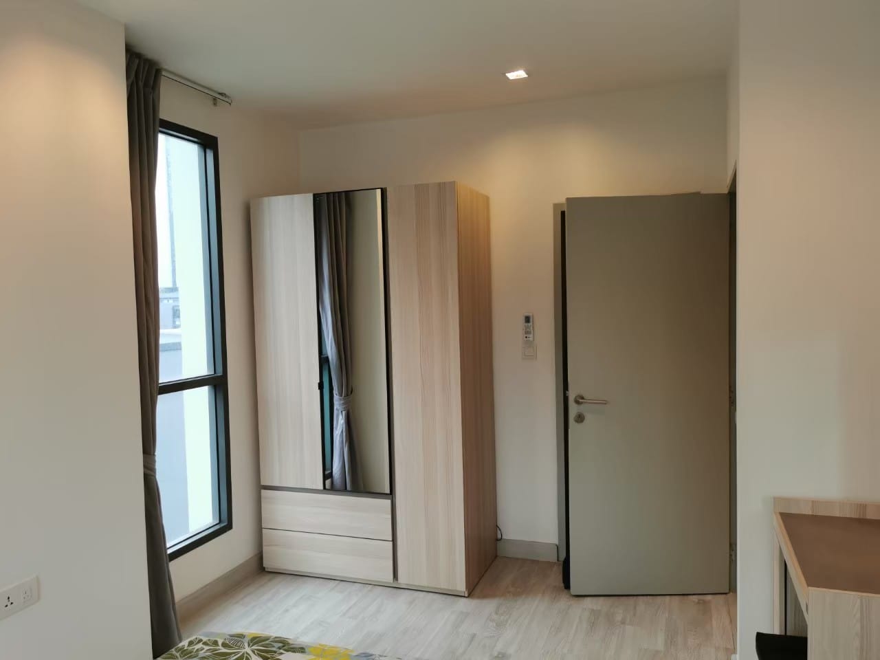 คอนโด IDEO Mobi Rama 9 (ไอดีโอ โมบิ พระราม 9) High Rise โซนพื้นที่ MRT พระราม9 ให้เช่าห้องแบบ 2ห้องนอน 2ห้องน้ำ ขนาดห้อง 55 ตรม. ชั้น 12A