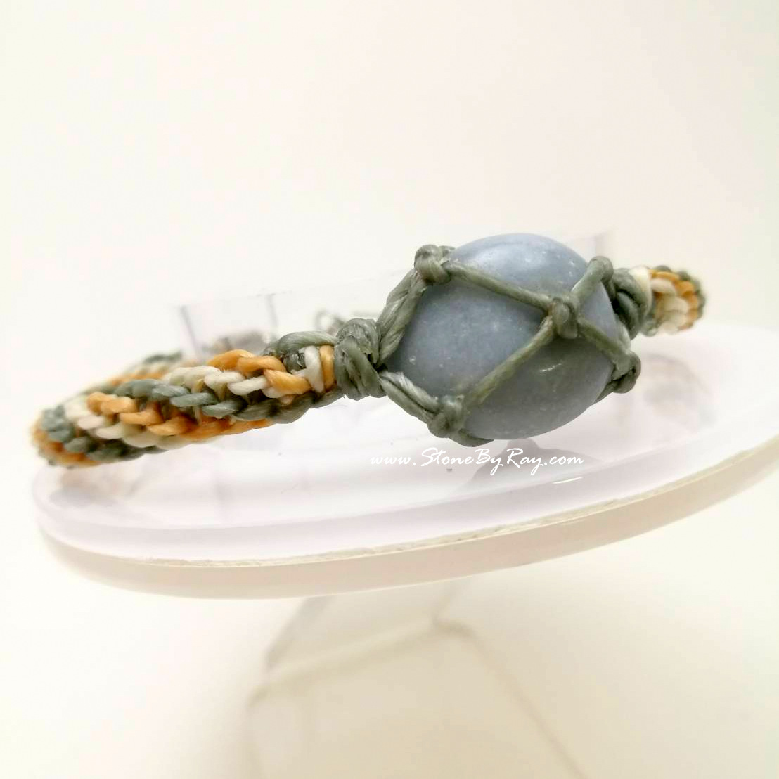 สร้อยข้อมือเชือกถักกับหินบลูอเวนเจอรีน (Blue Aventurine)