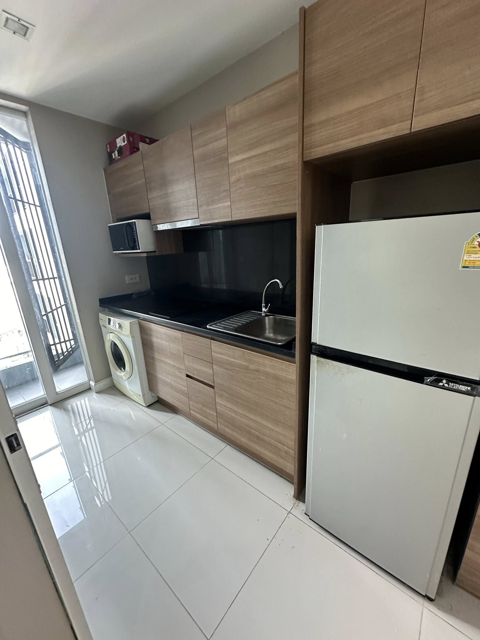 ให้เช่า The metropolis samrong interchange (เดอะ เมโทรโพลิส สำโรง อินเตอร์เชนจ์) 1 นอน 1น้ำ ขนาด 35 ตรม. ตึก A ชั้น 18 ราคา 13,000