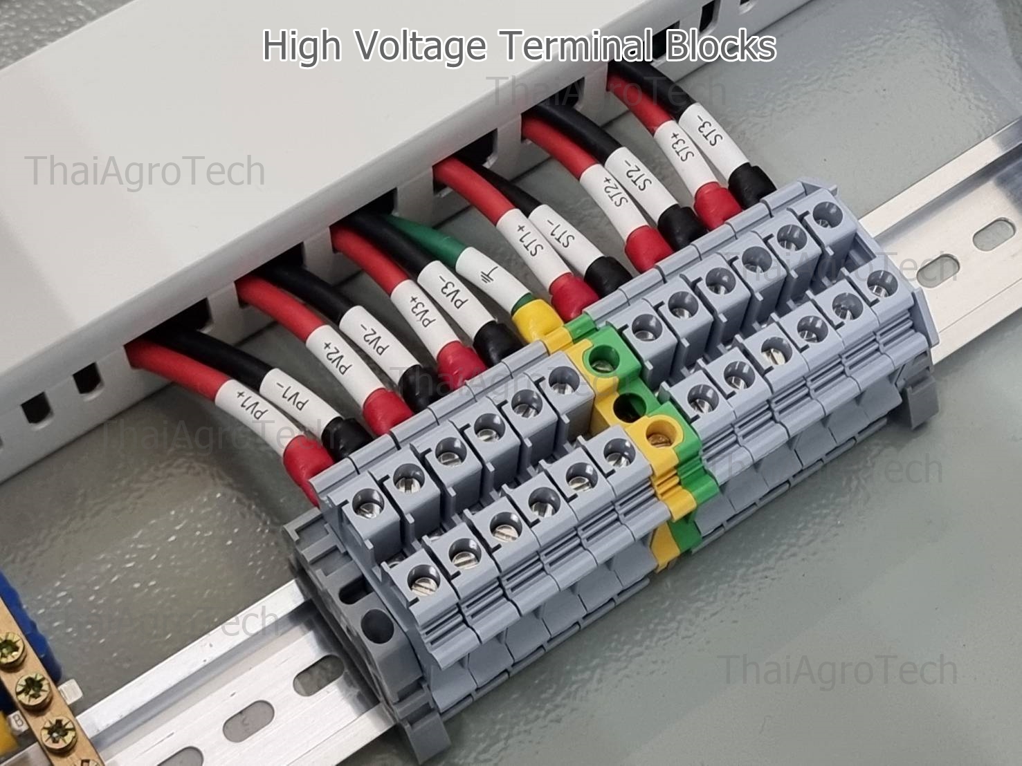 ตู้คอมบายเนอร์ สำหรับระบบโซล่าเซลล์ ออนกริด 3สตริง ดีซี 800 โวลต์ AC-DC combiner box DC 800Vdc 3string 3Phaseขนาด 10-15-20kw 3phase ongrid system MCCB-RCBO