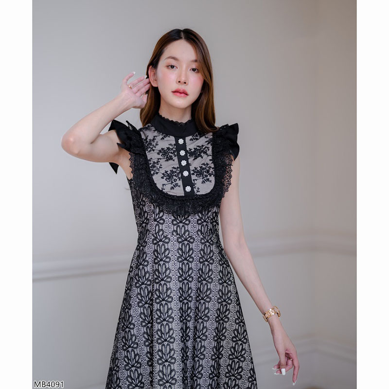 kudapy เดรสยาวสีขาว/สีดำ ลูกไม้กระโปรงบานยาว ลายดอกไม้เต็มชุด ซิมหลังใส่ออกงาน ใส่เที่ยวสวยดูดีมากๆ