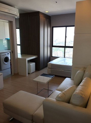 Urbano Absolute Sathon - Taksin ให้เช่าห้องชั้น21เฟอร์ครบพร้อมอยู่