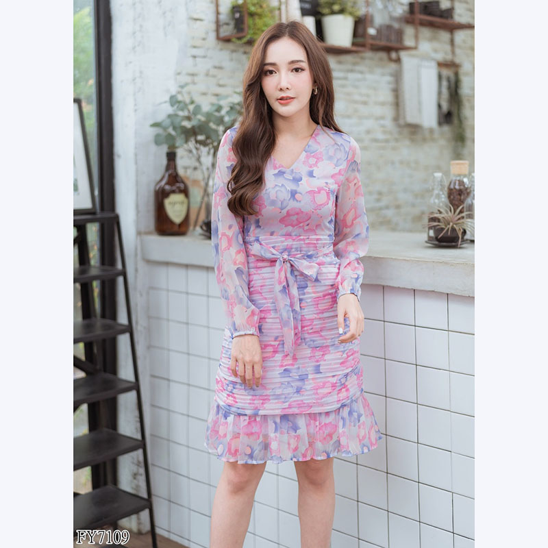 kudapy เดรสสั้นสีชมพู,สีเขียว กระโปรงอัดจีบลายดอกสวยดูดีใส่สบาย