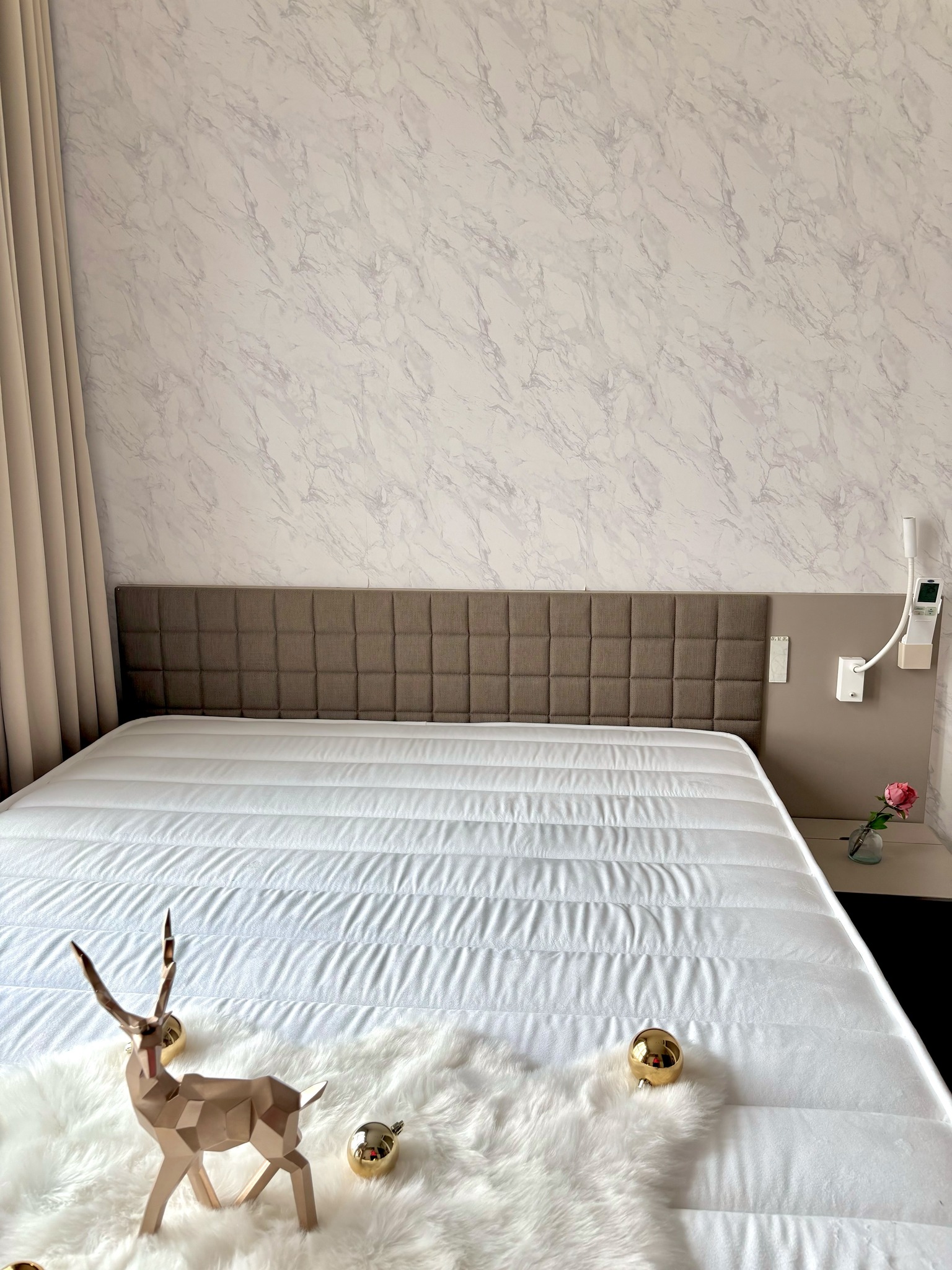 ปล่อยเช่าคอนโด TEAL Sathorn - Taksin (ทีล สาทร - ตากสิน) - ห้องชั้นสูงวิวโล่ง - การเดินทาง: เดินเพียง 2 นาที ถึง BTS วงเวียนใหญ่