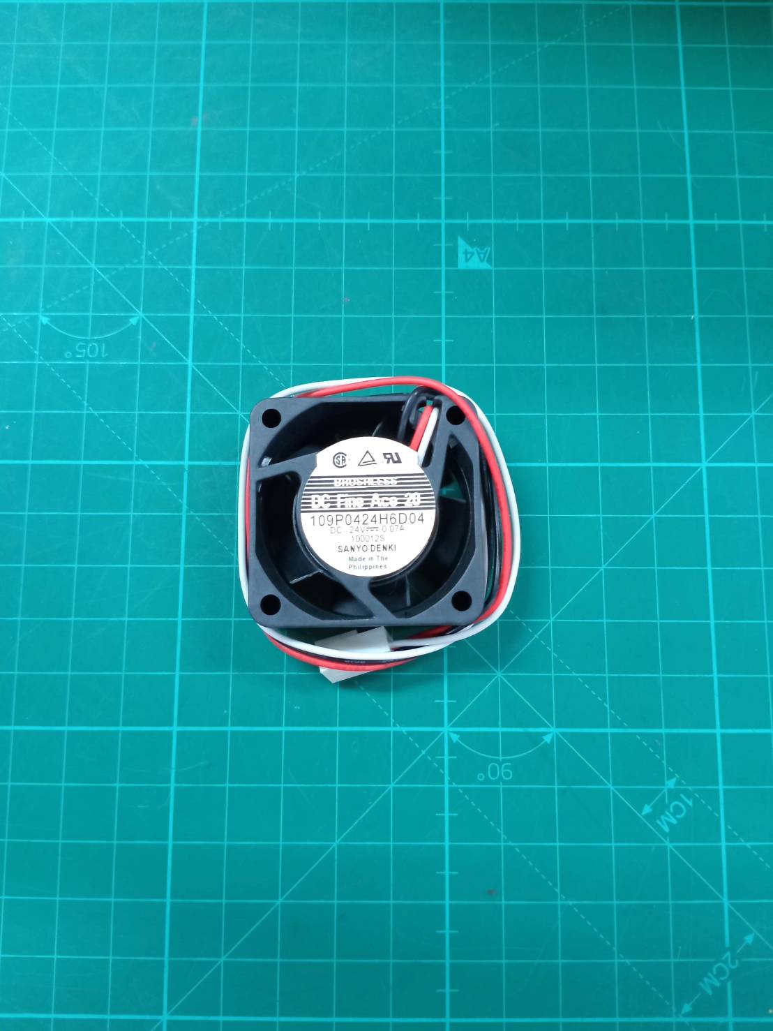 Sanyo Denki 109P0424H6D04 Server - Square Fan sq40x40x20, w40x3x3, 24V0.07A