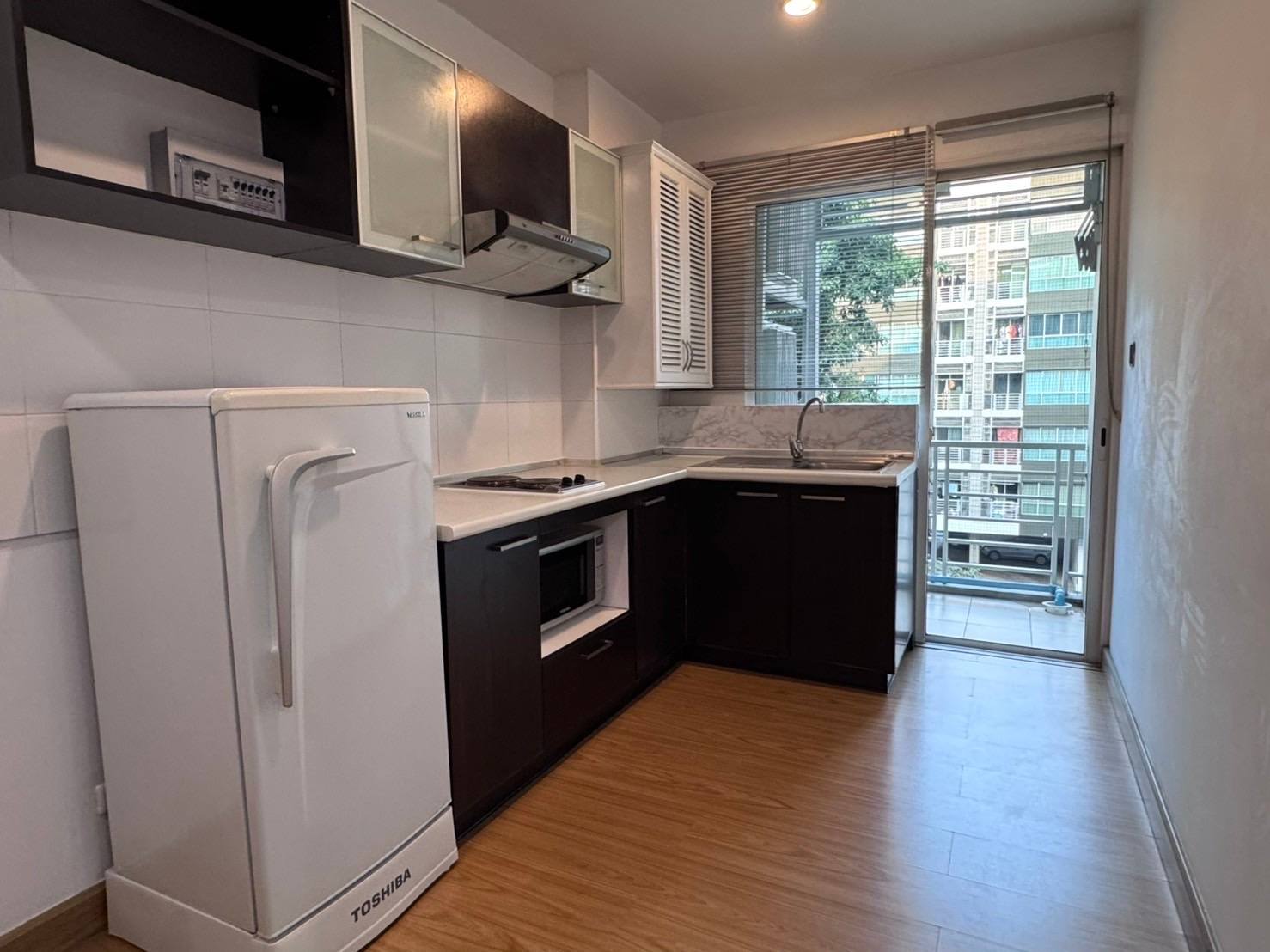 ให้เช่าคอนโด Bridge Phaholyothin 37 (บริดจ์ พหลโยธิน 37) - โซนพื้นที่ BTS รัชโยธิน - แบบห้อง 1ห้องนอน 1ห้องน้ำ - ขนาดห้อง 42.5 ตรม. ชั้น 4 ตึก B