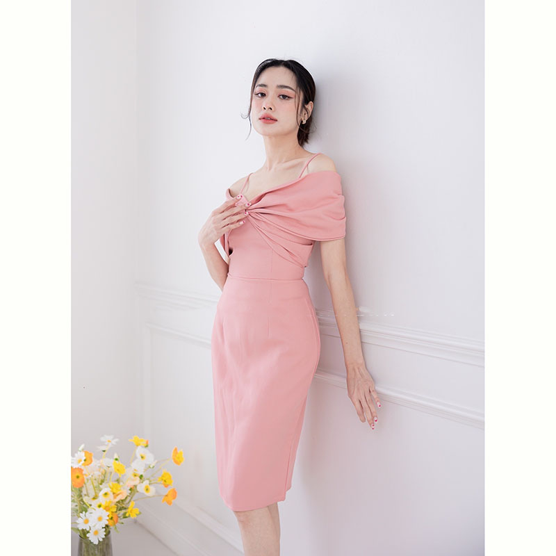 kudapy เดรสสั้นสีกรม/สีชมพู/สีแดง ชุดออกงาน ดีเทลโบว์สอดแขน รุ่นนี้เรียบหรู ลุคคุณหนู น่ารักมาก