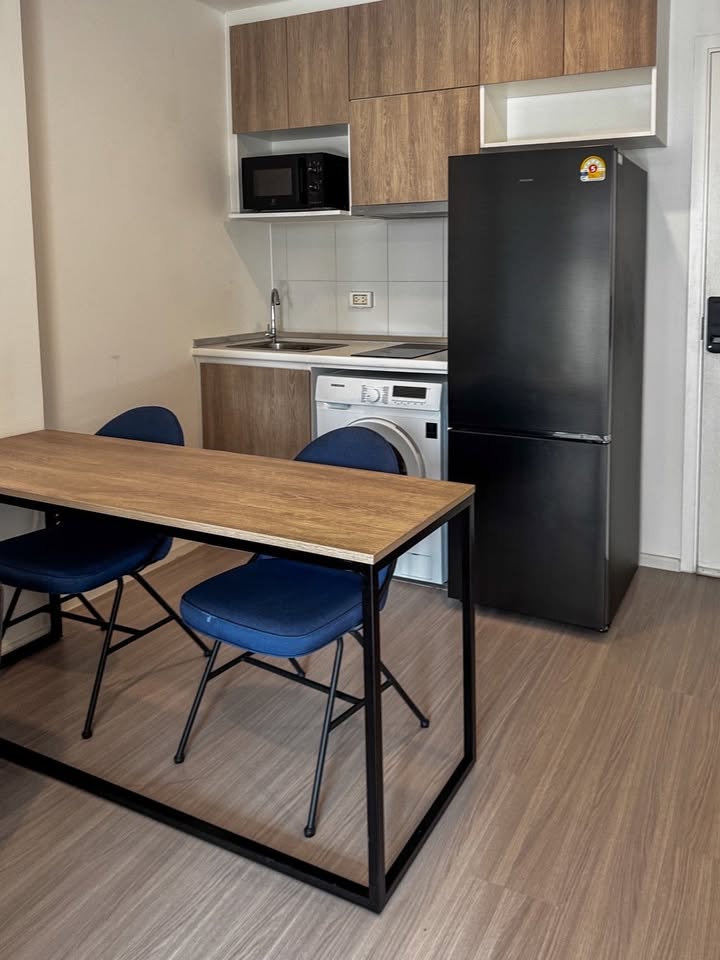 คอนโด Denim Jatujak (เดนิม จตุจักร) High Rise โซนพื้นที่ BTSหมอชิต MRTจตุจักร ให้เช่าห้องแบบ 1ห้องนอน 1ห้องอนเกประสงค์ 1ห้องน้ำ ขนาดห้อง 32.5 ตรม. ชั้น 11 ตึก A