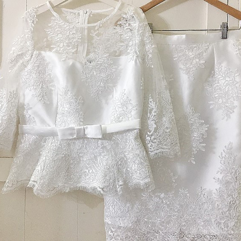 kudapy เซทแยก 2ชิ้น เสื้อลูกไม้+กระโปรง สีขาว/สีชมพู เสื้อลูกไม้แขนสามส่วนแขนมีซับผ้ามุ้ง คอกลมแขนและไหล่ซีทรู เอวเสื้อเย็บคาดเข็มขัดโบว์