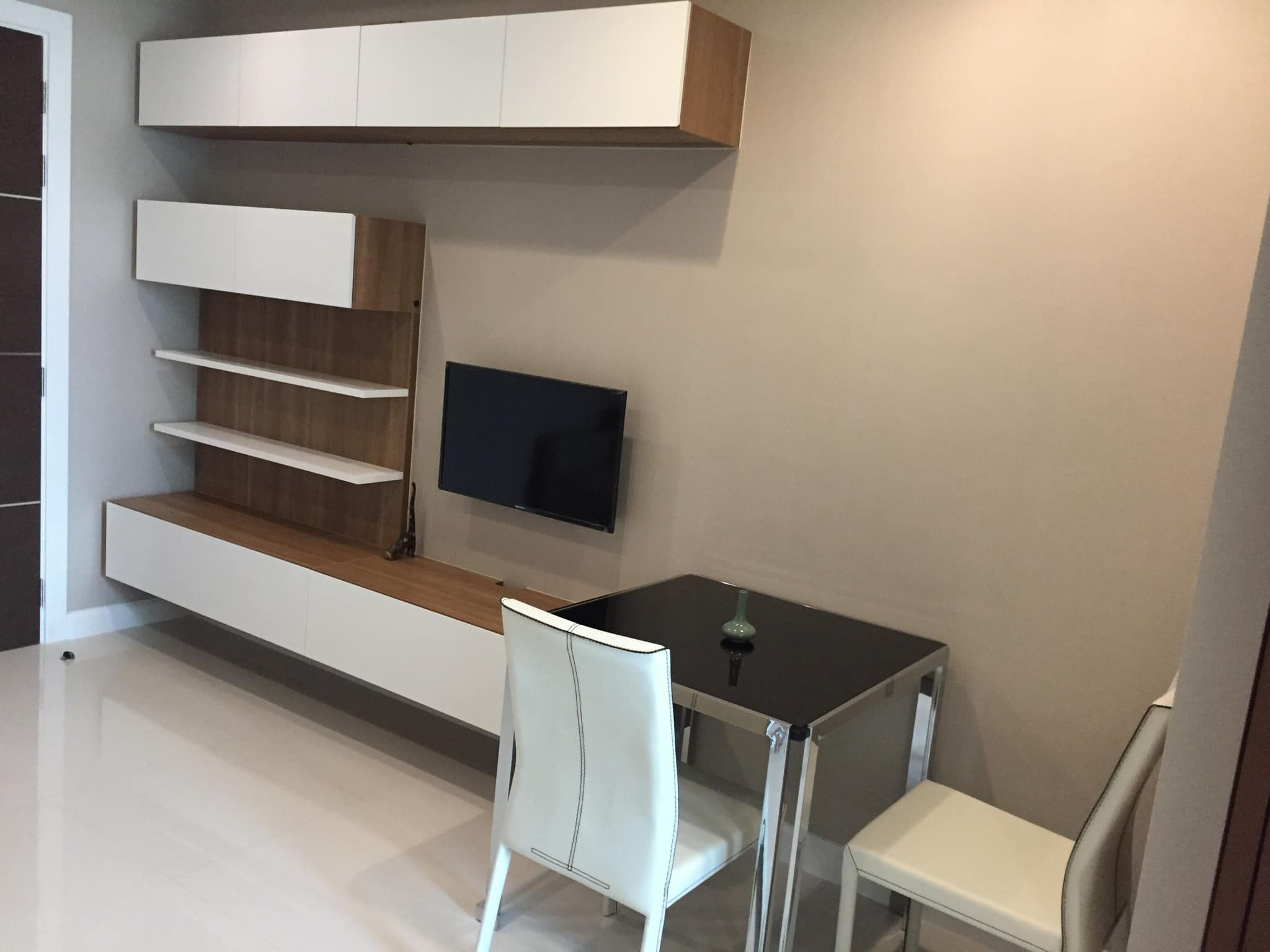 ปล่อยเช่าคอนโด เดอะ เมโทรโพลิส สำโรง อินเตอร์เชนจ์ (The Metropolis Samrong Interchange) - โซนพื้นที่ BTS สำโรง - 1ห้องนอน 1ห้องน้ำ 1ห้องนั่งเล่น 1ห้องครัว - ขนาดห้อง 35 ตรม. ชั้น 20 ตึก A